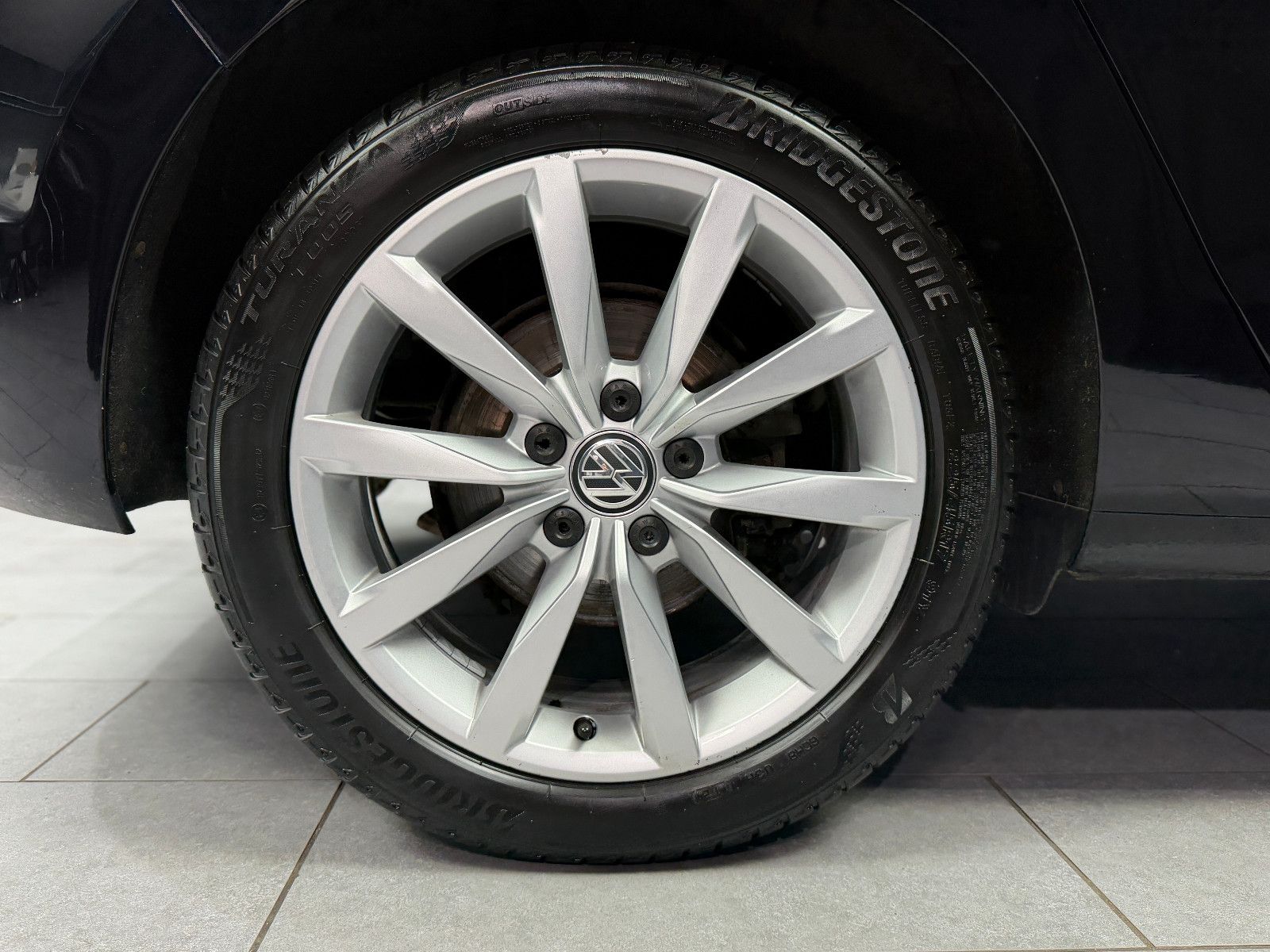 Fahrzeugabbildung Volkswagen Golf Sportsvan VII Highline |AUTOMATIK|PDC|DSG
