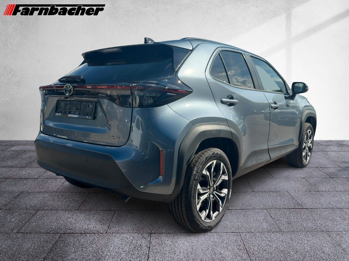 Fahrzeugabbildung Toyota Yaris Cross 1,5 Hybrid Teamplayer *Technikpaket*