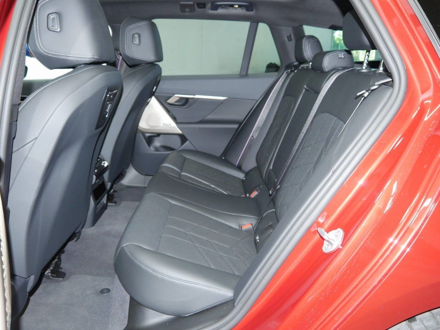 Fahrzeugabbildung BMW 520d xDrive M Sportpaket Pro, Sitzbelüftung, Sta