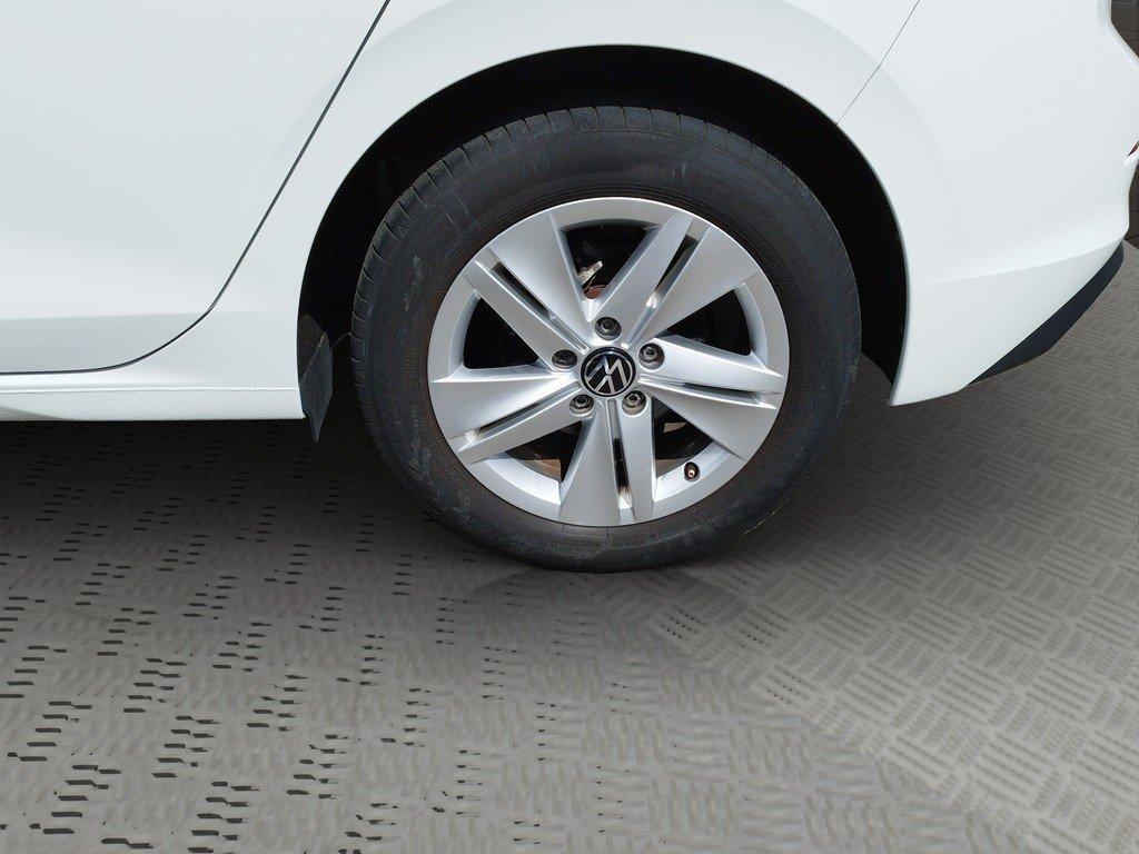 Volkswagen Golf VIII 1.5 eTSI DSG Life App-Connect