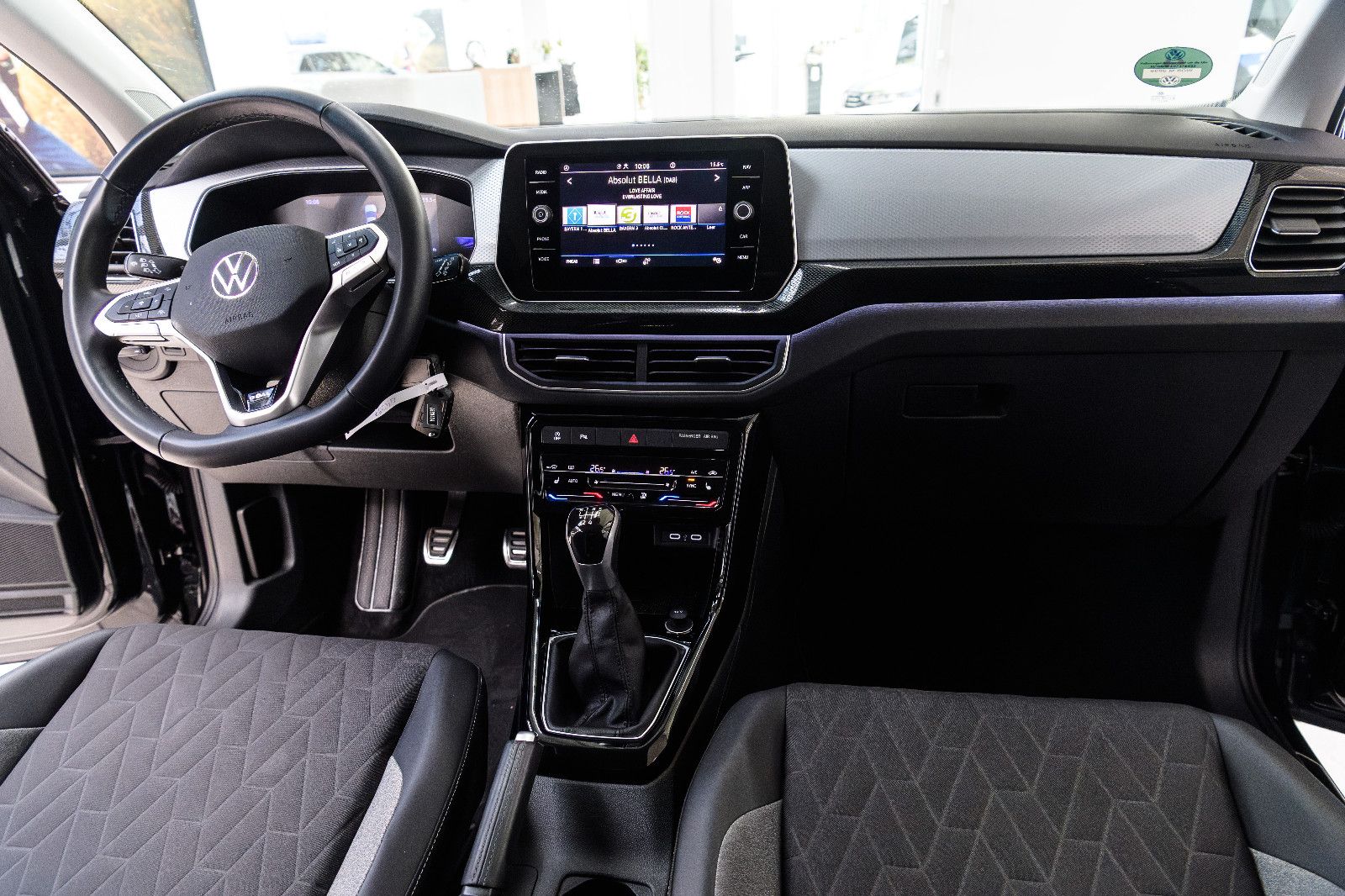 Fahrzeugabbildung Volkswagen T-Cross Goal 1.0 TSI LED+APP+ACC+SHZ+5 J.GARANT.