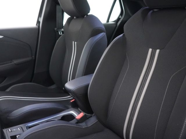 Corsa F FACELIFT GS AT+LED+RÜCKFAHRKAMERA+SITZ-/