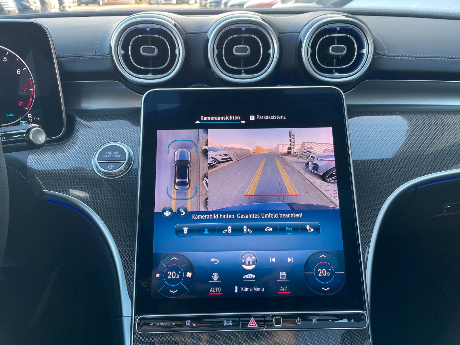 Fahrzeugabbildung Mercedes-Benz C 200 4M AMG Pano+AHK+360°+Digital+Ambiente