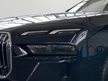 BMW 740 - 10