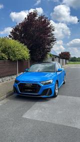 Audi A1 Sportback limou  30 TFSI S Line in... - Audi A1: Limo