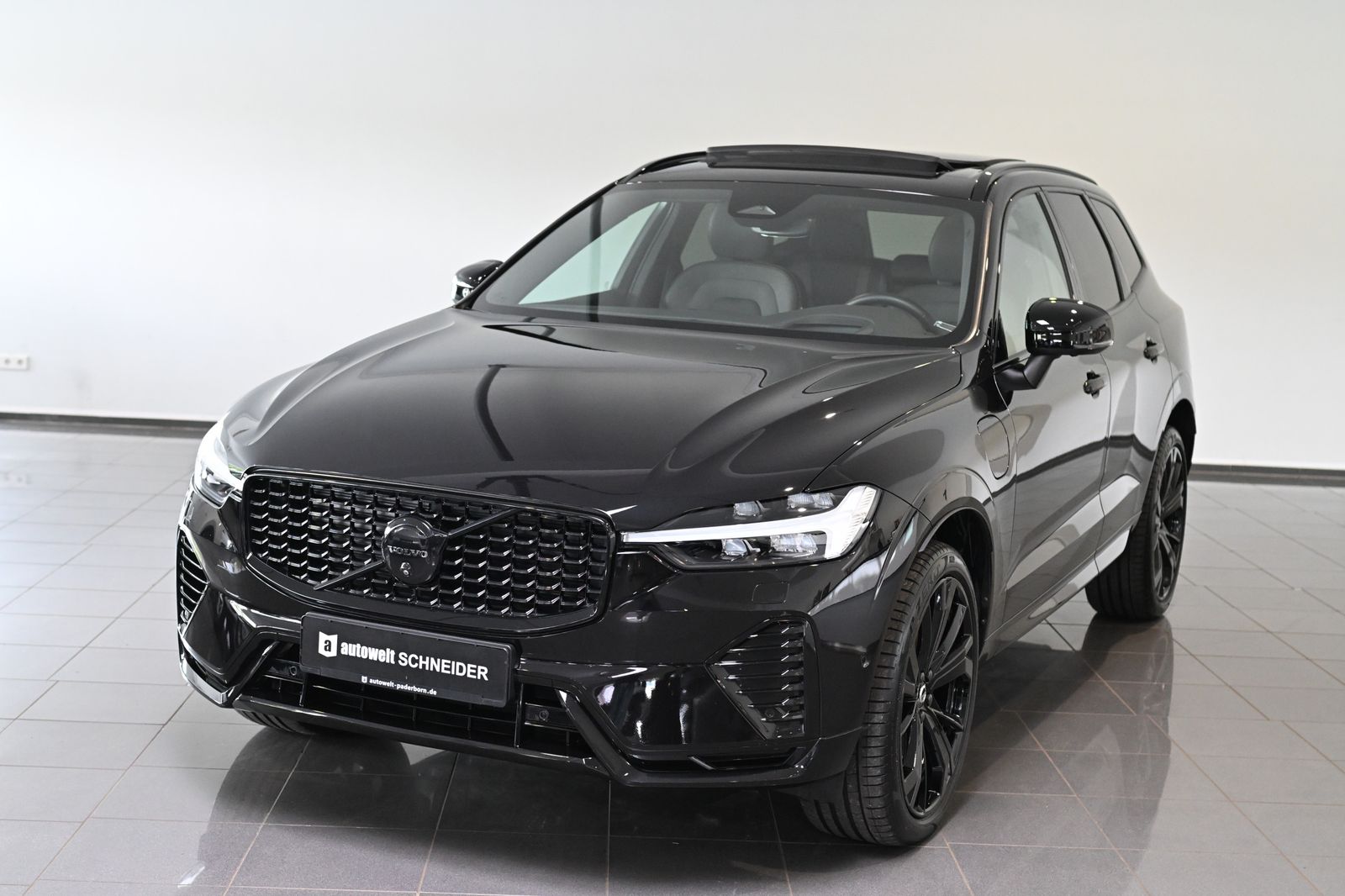 Volvo XC60 T8 AWD Ultra Black Edition Pano ACC HUD H&K