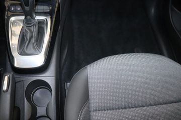 Fotografie des Opel Crossland (X) Crossland 1.2 Automatik Elegance