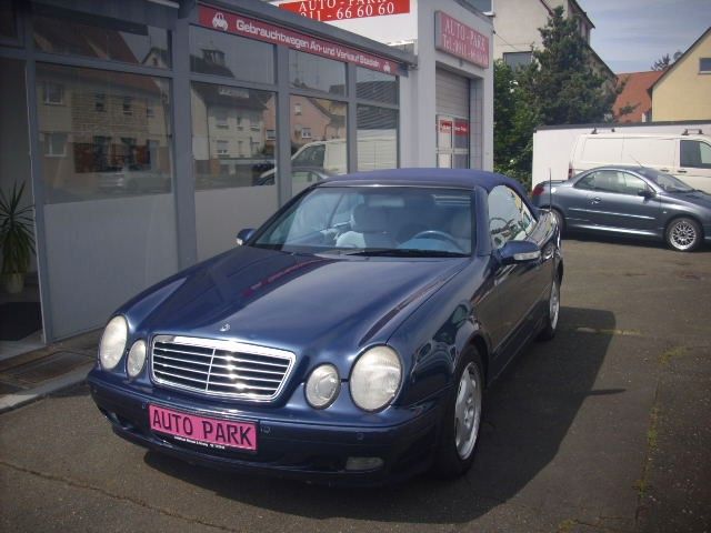 Mercedes-Benz CLK 200 AVANTGARDE  Cabrio  1.Hand  AHK