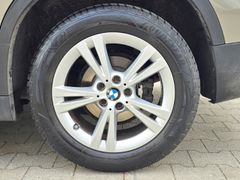 Fahrzeugabbildung X1 xDrive 18 d Sport Line