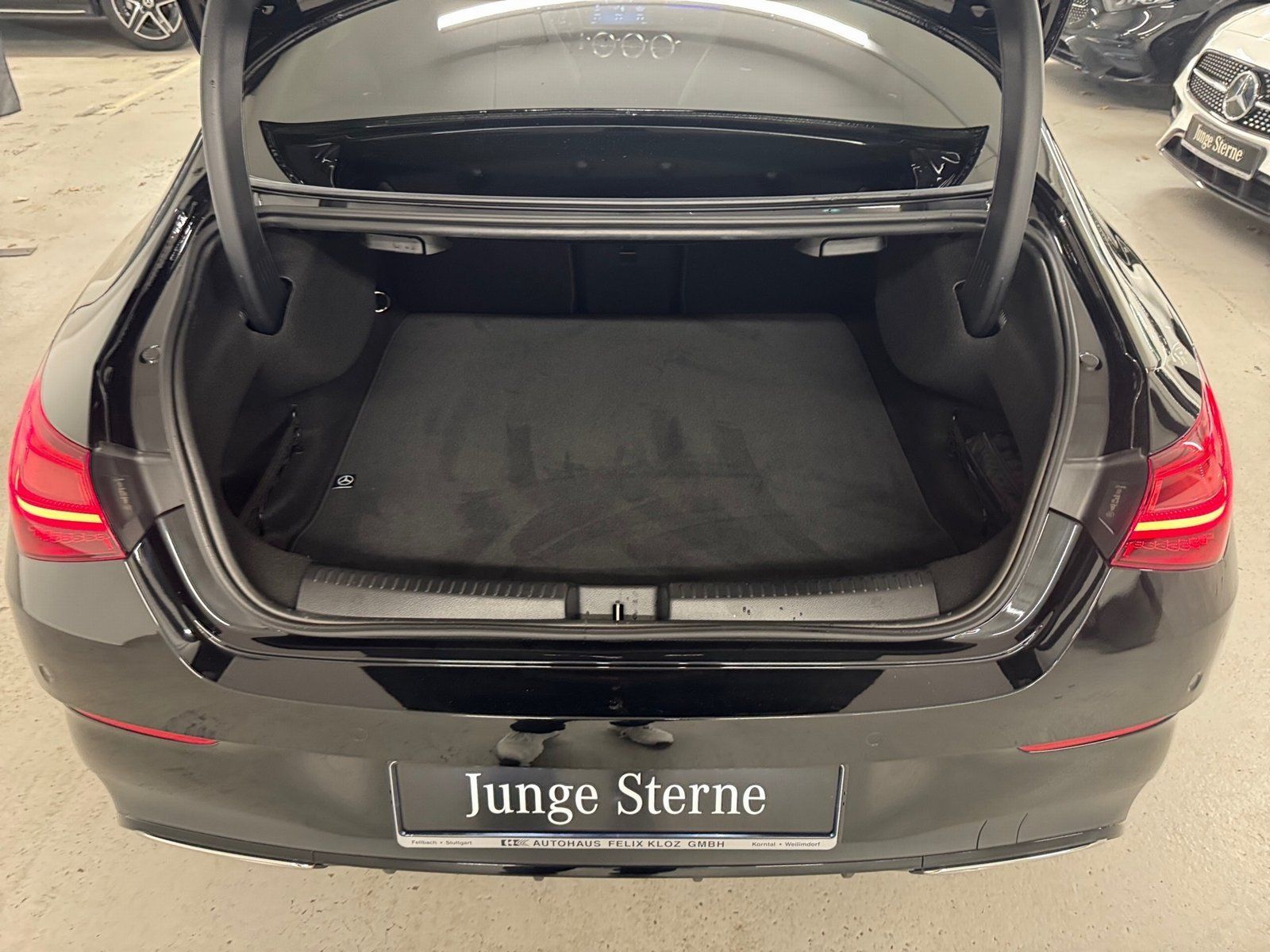 Fahrzeugabbildung Mercedes-Benz CLA 200 AMG*Pano*Burmester*20"*Night*360°*MuBeam