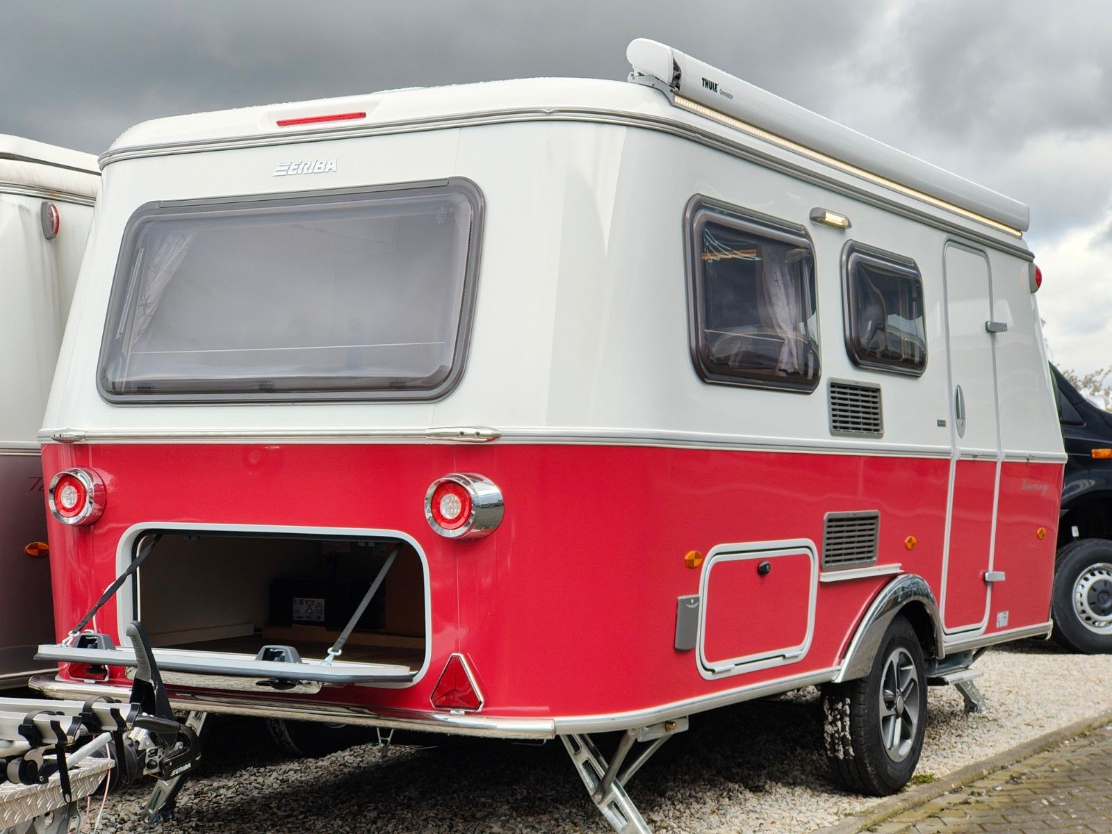 Fahrzeugabbildung HYMER / ERIBA / HYMERCAR Touring 530 Tango Red - JETZT 8.024€ SPAREN !!!