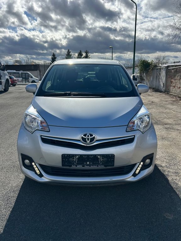 Angebot ansehen Toyota Verso-S