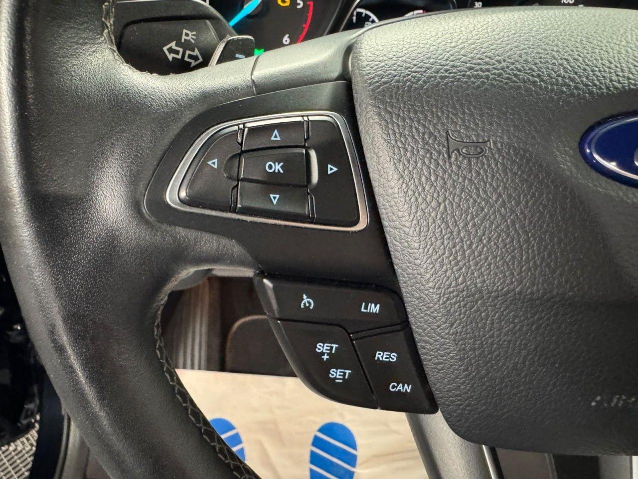 Ford Kuga 2.0 TDCi ST-Line AWD Aut*Navi*Bi-Xenon*AHK