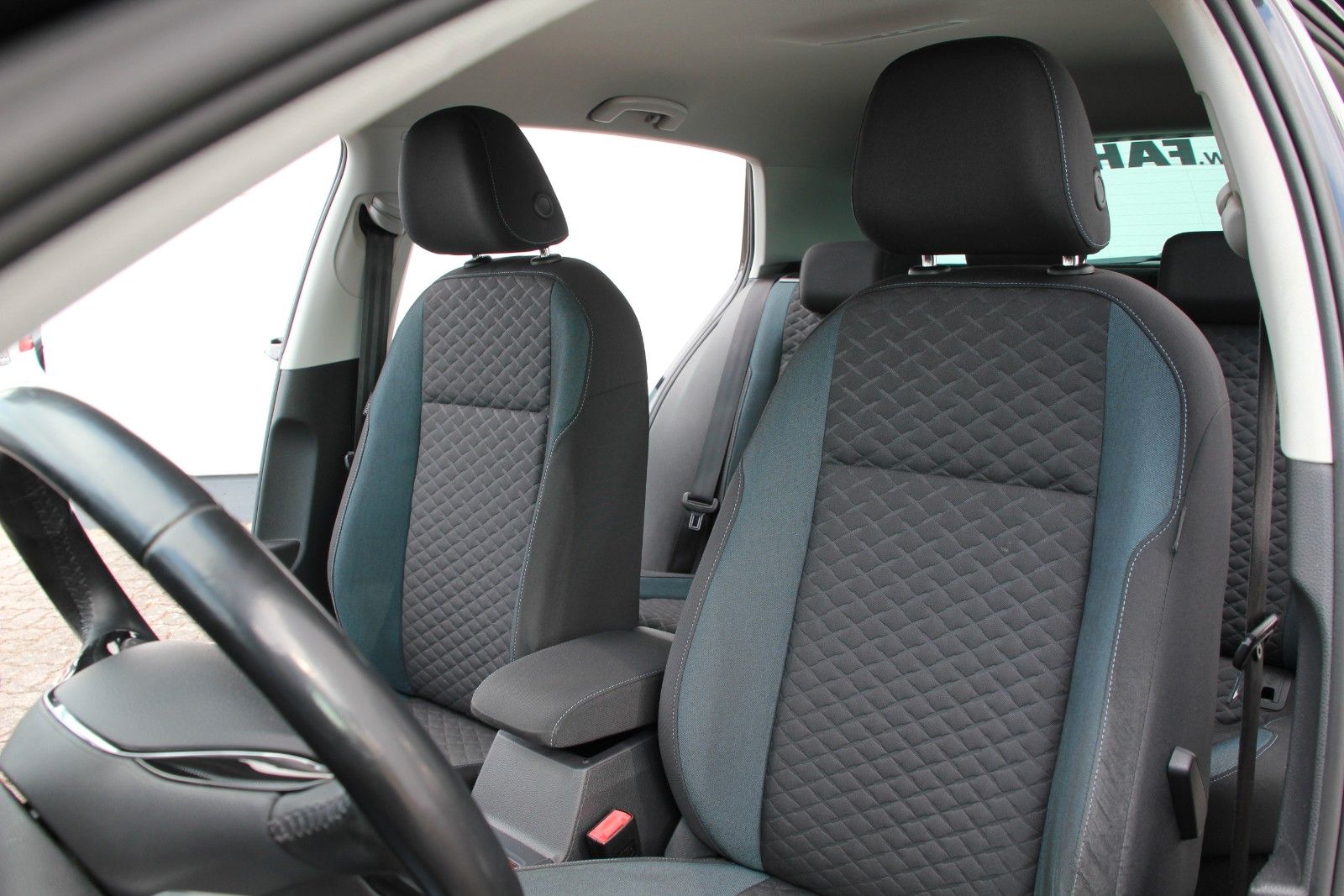 Fahrzeugabbildung Volkswagen Golf VII Lim. IQ.DRIVE BlueMotion