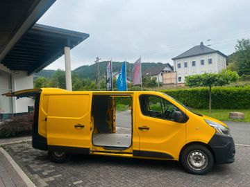 Renault Trafic - 2