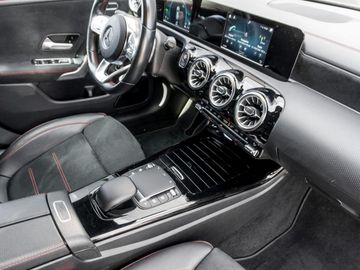 Mercedes CLA 250 Shooting Brake - 10