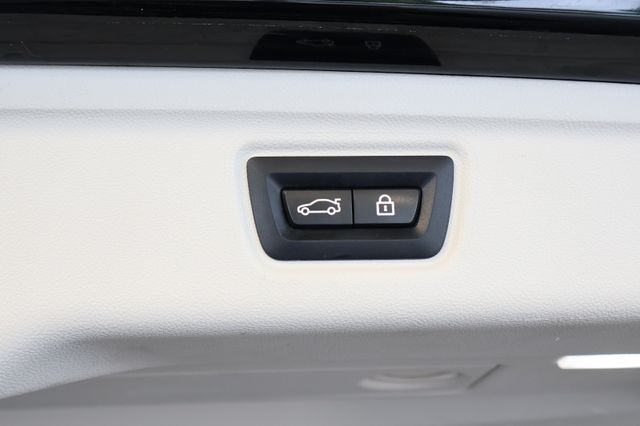 BMW 318 d Advantage DIGITAL+ACC+SIDE+KEY+LED+17"