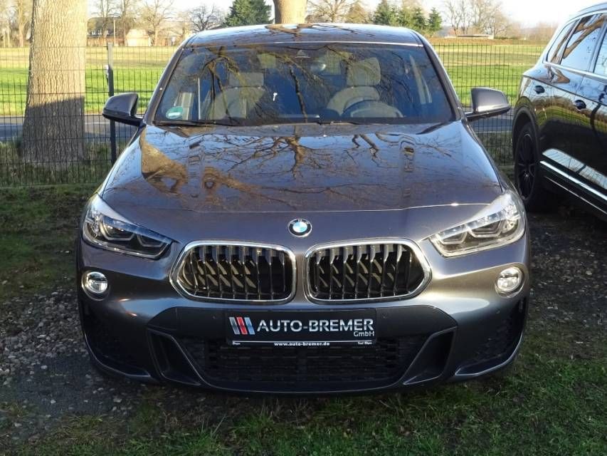 Fahrzeugabbildung BMW X2 sDrive 2.0i M-Sport