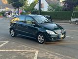 Mercedes-Benz B 170 *Automatik*Klima*Tüv 07/2027* - Mercedes-Benz B 170 in Duisburg
