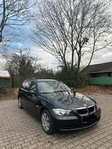 BMW e91 320i - BMW 320 aus 2005: Kombi