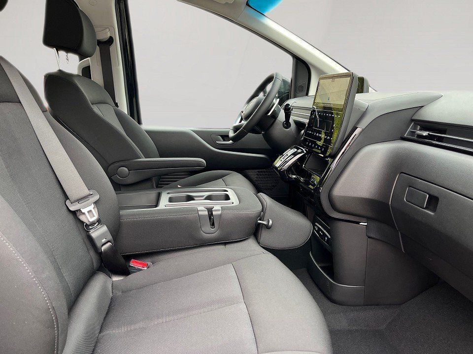 Fahrzeugabbildung Hyundai STARIA Hybrid 9-Sitzer TREND 18 Easy-Access-Pake