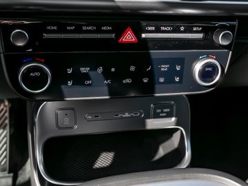 Hyundai Ioniq 9 226 kW 4WD Techniq 7-Sitzer Leder Kamera