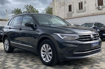 Volkswagen Tiguan - 4