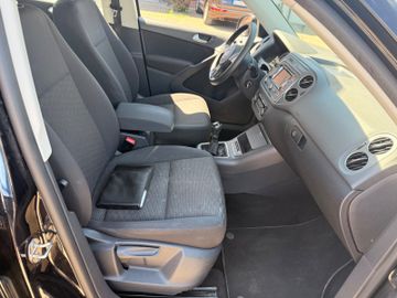 Volkswagen Tiguan - 6