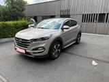 Hyundai Tucson 2.0 CRDi 185 PS 4x4 Automat... - Hyundai TUCSON Kombi Gebrauchtwagen