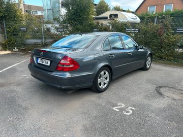 Mercedes E 220 - 5