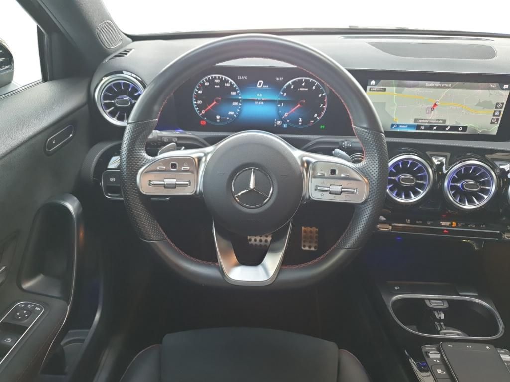 Fahrzeugabbildung Mercedes-Benz A 200 Advanced AMG Line (EURO 6d) Navi*KeyLess