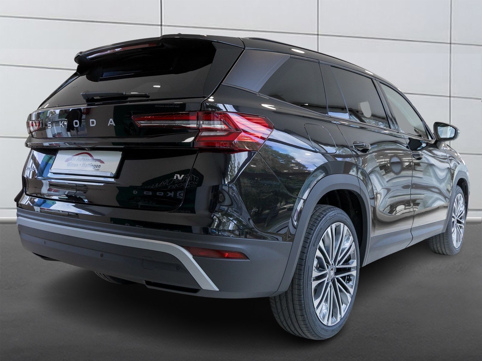 Skoda Kodiaq 1.5 TSI iV DSG SELECTION NAVI AHK REARVIE imagem 2