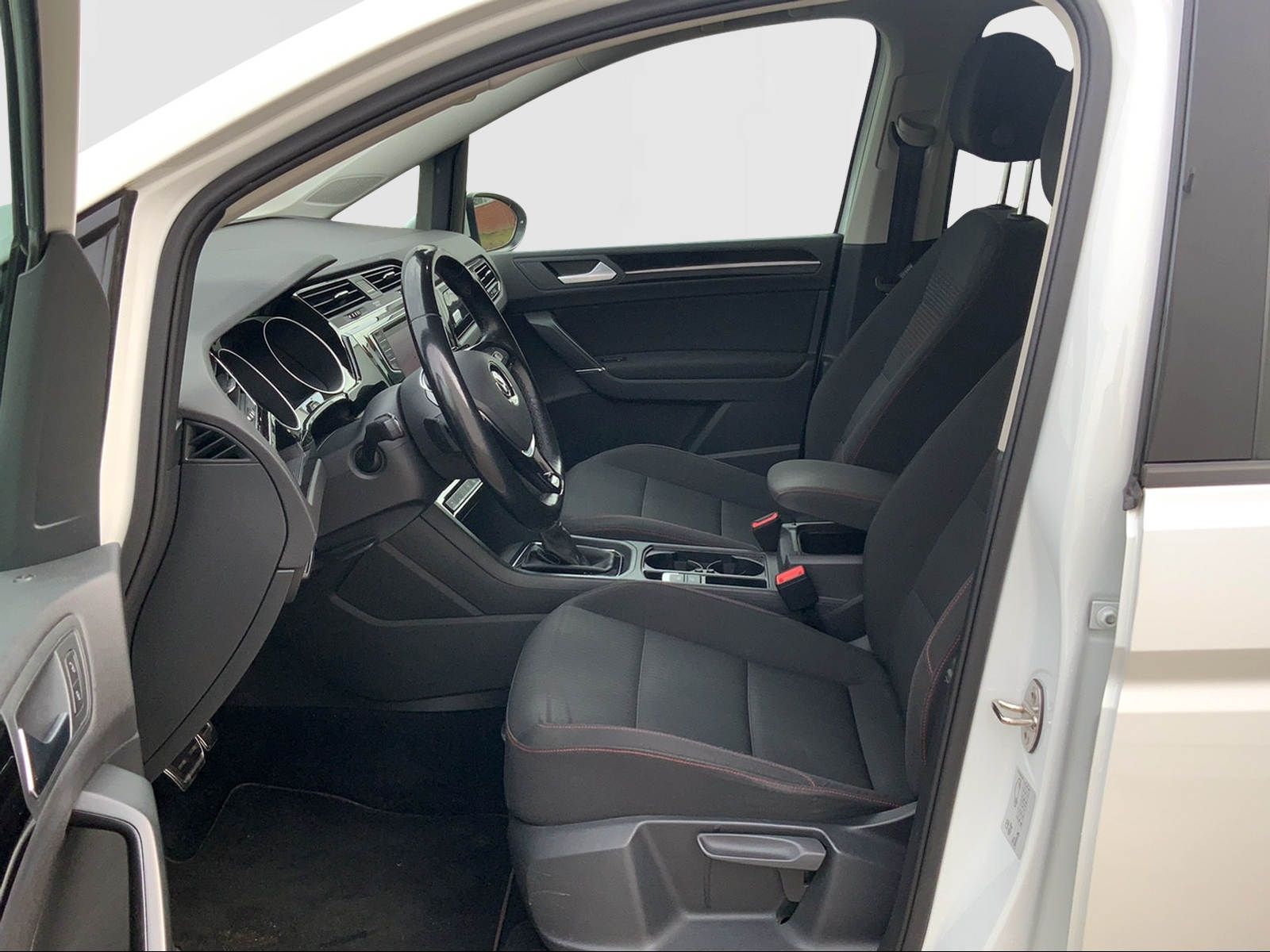 Touran 2.0 TDI, SOUND,LED,SHZ,PANO,NAV,AHK.