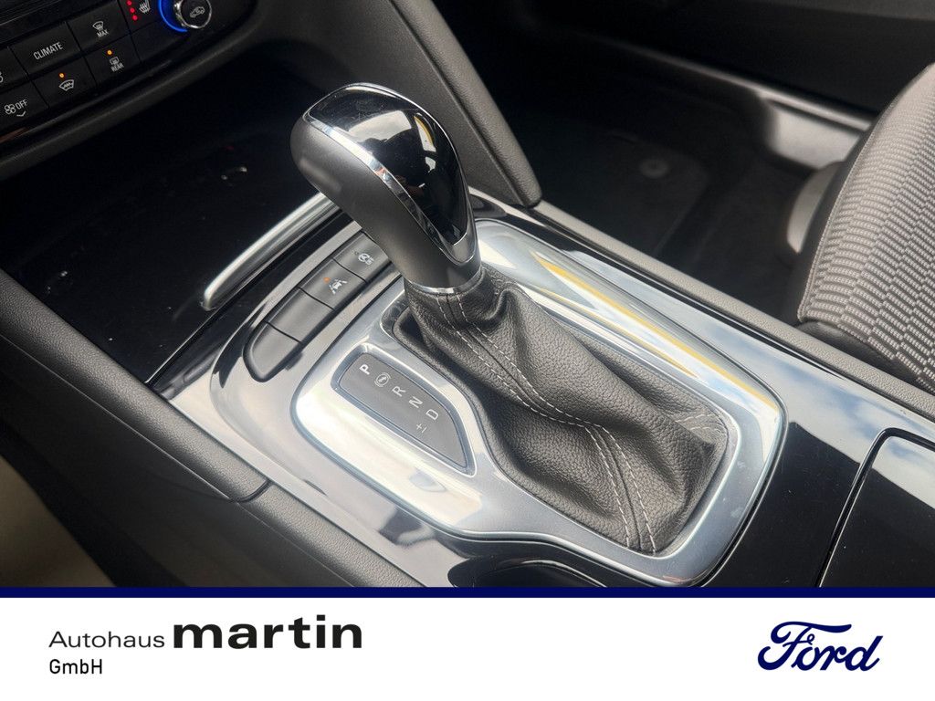 Fahrzeugabbildung Opel Insignia B Sports Tourer 2.0 Elegance MATRIX-LED