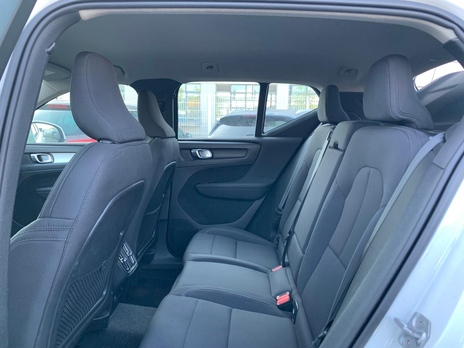 Volvo XC40 1.5 T2 TOP ZUSTAND! Netto-13.445€ #867