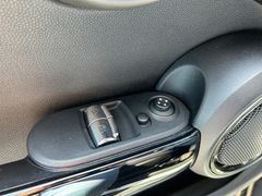 Fahrzeugabbildung MINI Cooper S *LED*NAVI*KLIMA*SHZ*SPORT*CARPLAY*