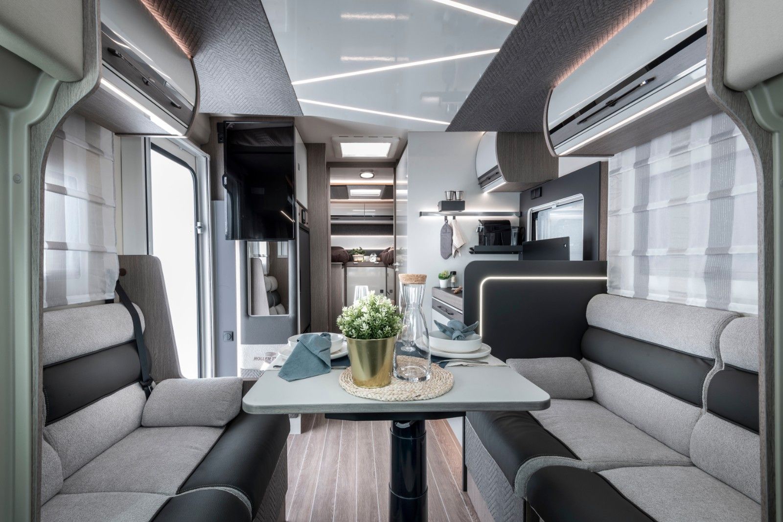 Fahrzeugabbildung Roller Team Zefiro 287 TL