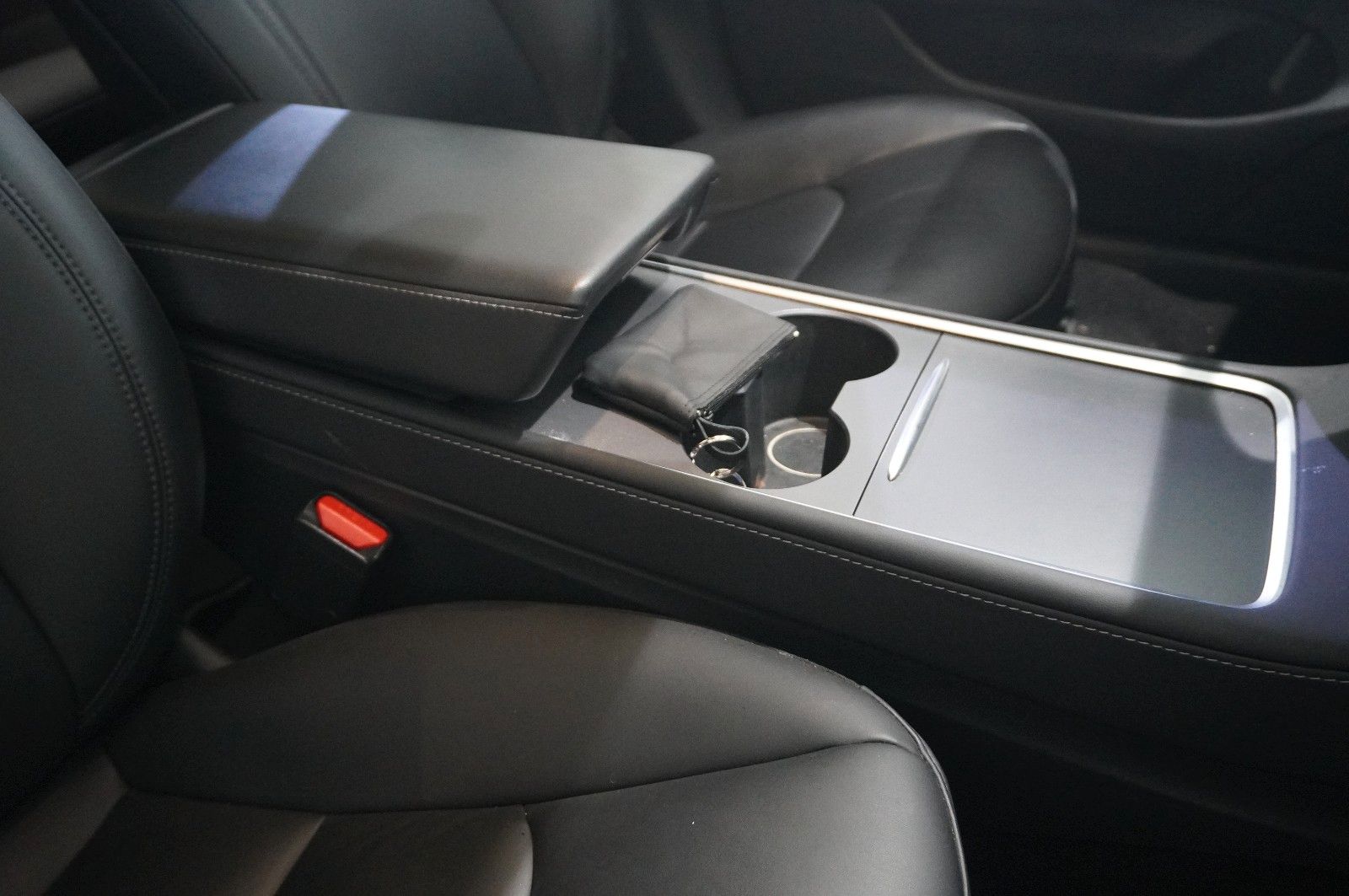 Fahrzeugabbildung Tesla Model 3 PERFORMANCE DUAL-MOTOR NAVI/LED/PILOT+