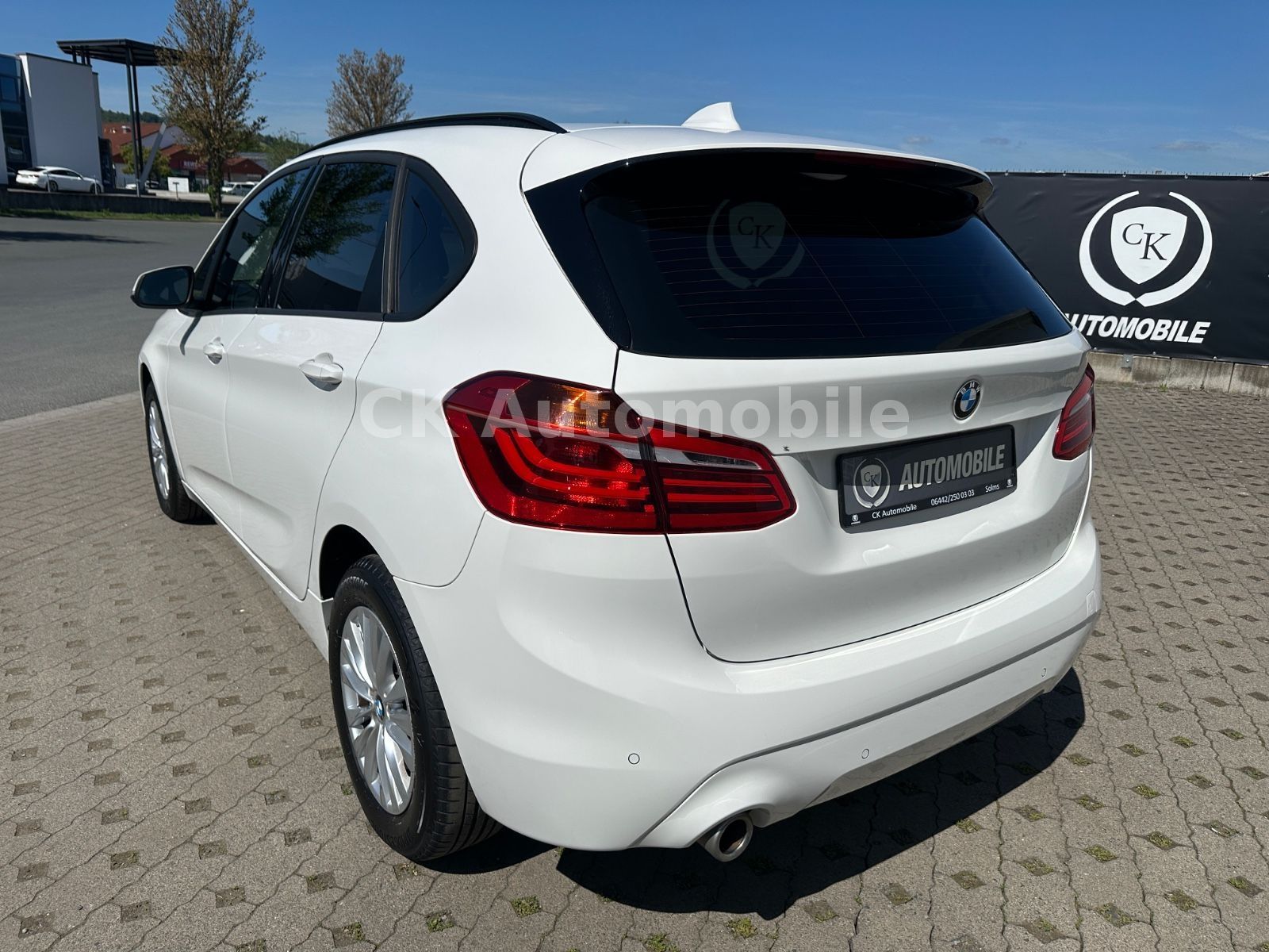 Fahrzeugabbildung BMW 218i Active Tourer Advantage Automatik/Navi/AHK