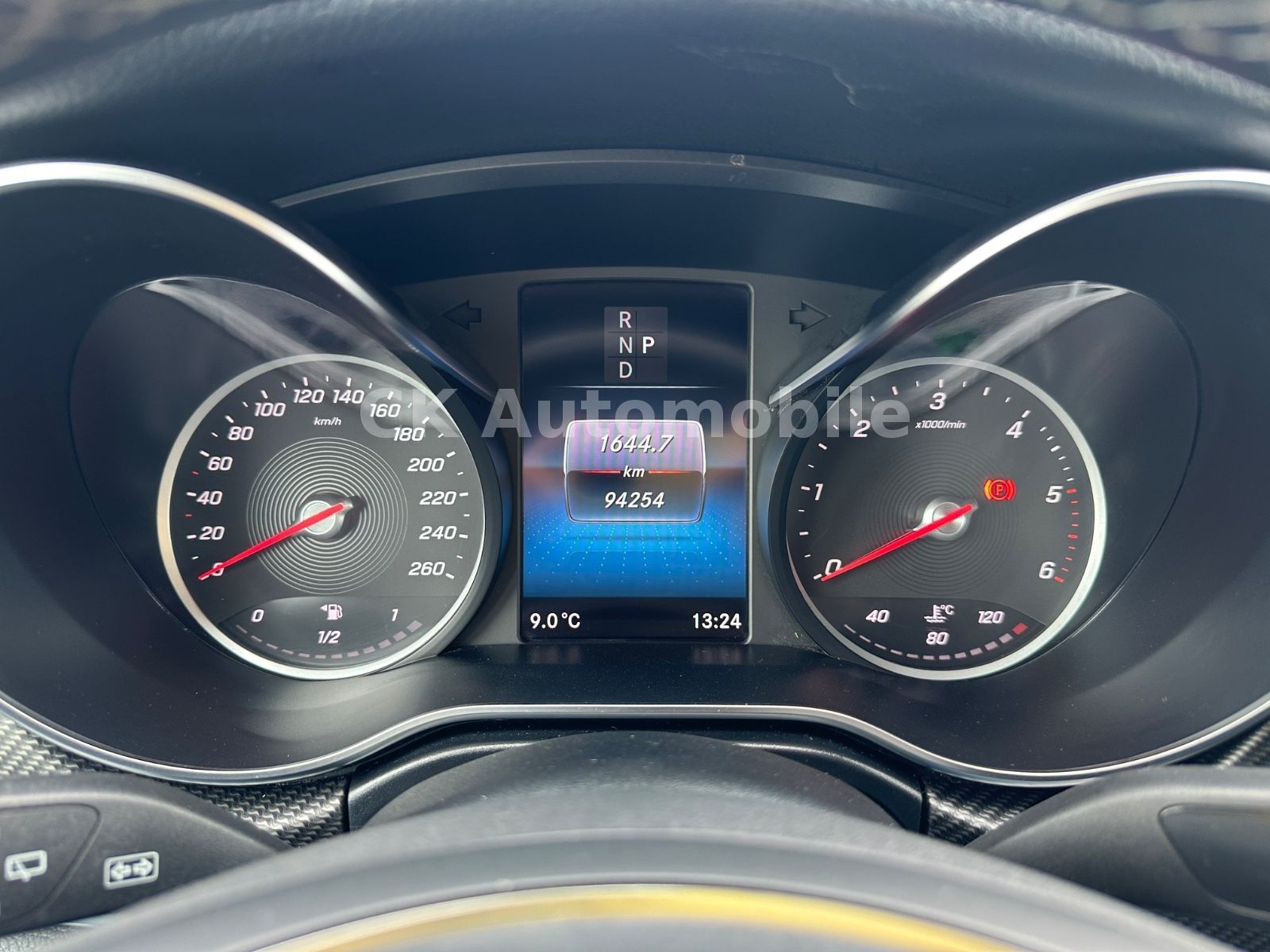 Fahrzeugabbildung Mercedes-Benz V 300 Avantgarde Edition AMG-LIne 4Matic Lang