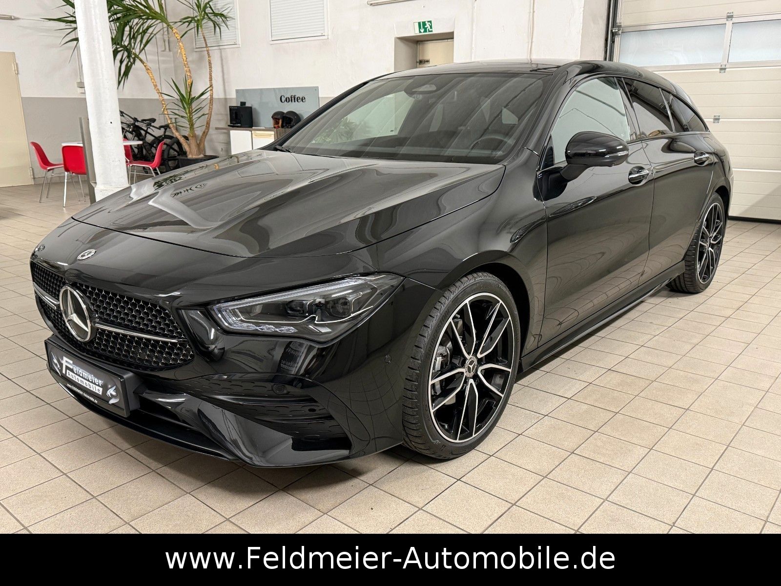 MERCEDES-BENZ CLA 180*AMG*Pano*Distr*Tot*Memory*STHZ*360*19"*