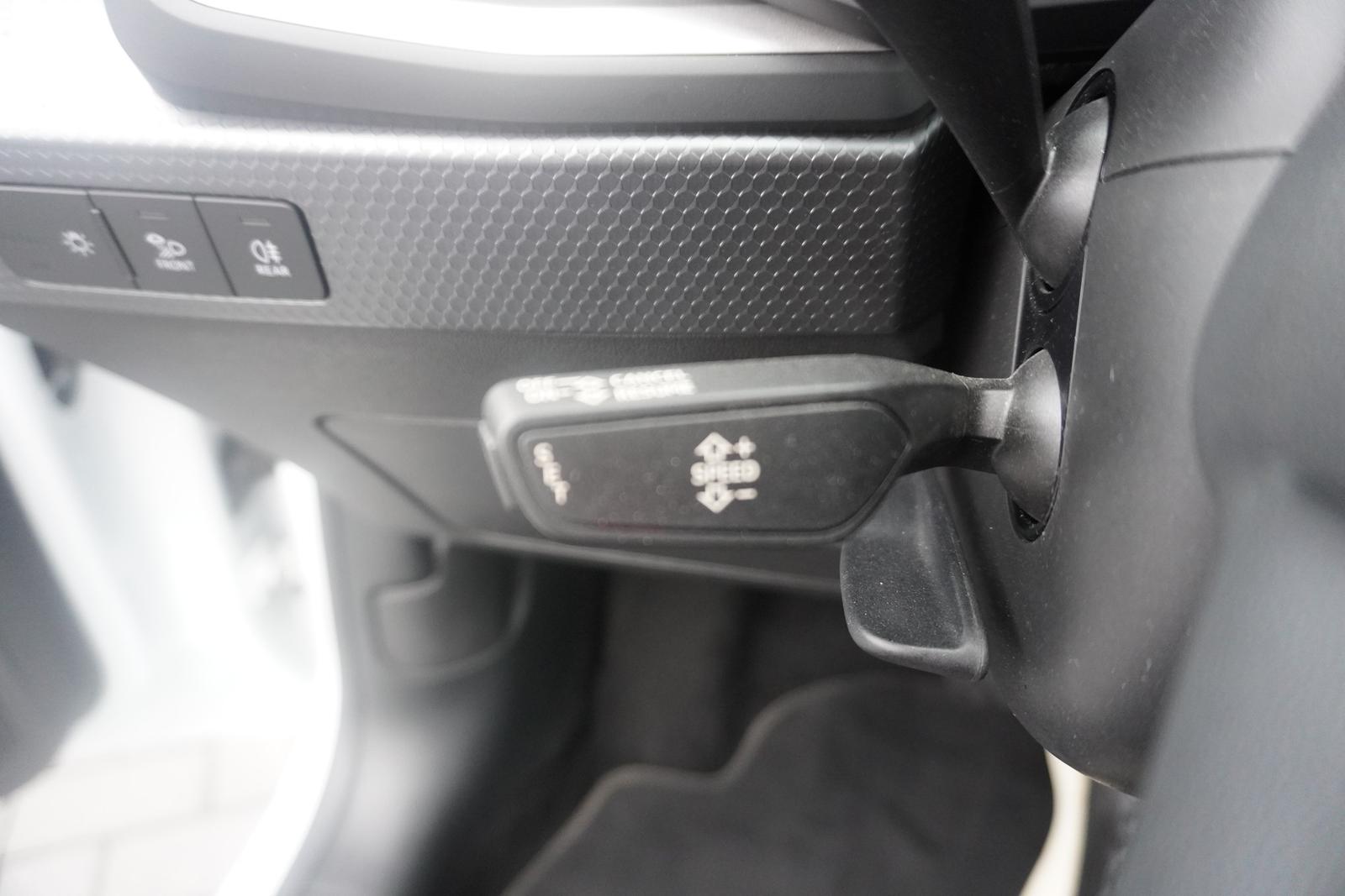 Audi A1 Sportback 30 TFSI s-tronic LED Sitzheizung, миниатюра 20
