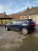 Jaguar F-Pace 20d AWD Prestige Automatik Prestige - Jaguar F-Pace in Bochum