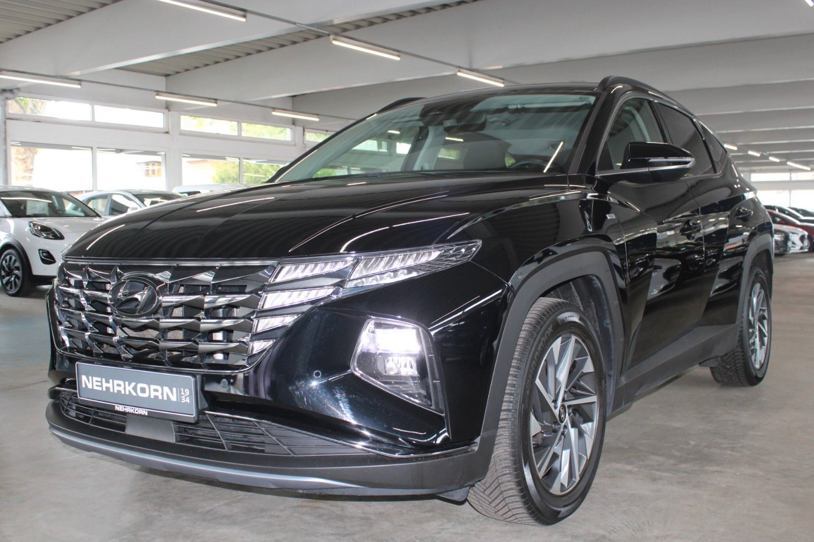 Fahrzeugabbildung Hyundai TUCSON MHEV Trend Aut. NAVI ACC LED SHZ CAM
