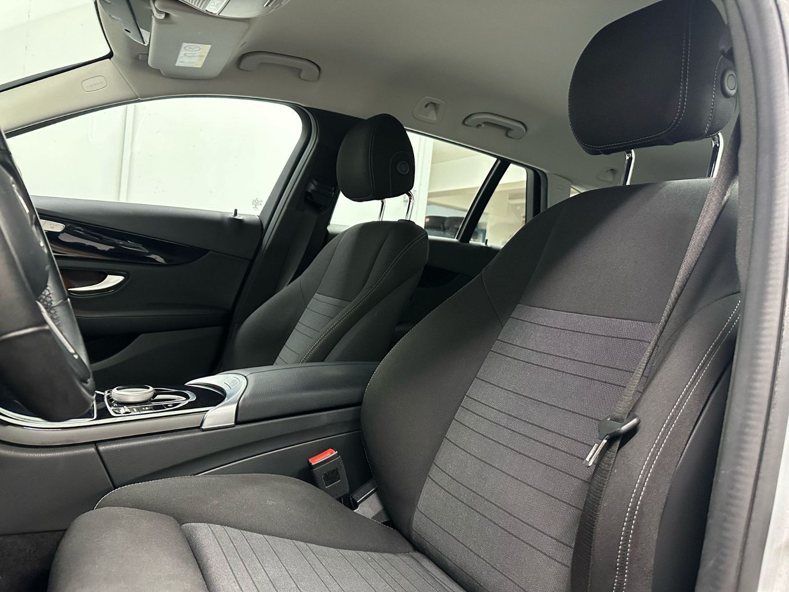 Fahrzeugabbildung Mercedes-Benz C 200 d T*DISTRO*AHK*SPURH*TOTWINK*SH*CARPL