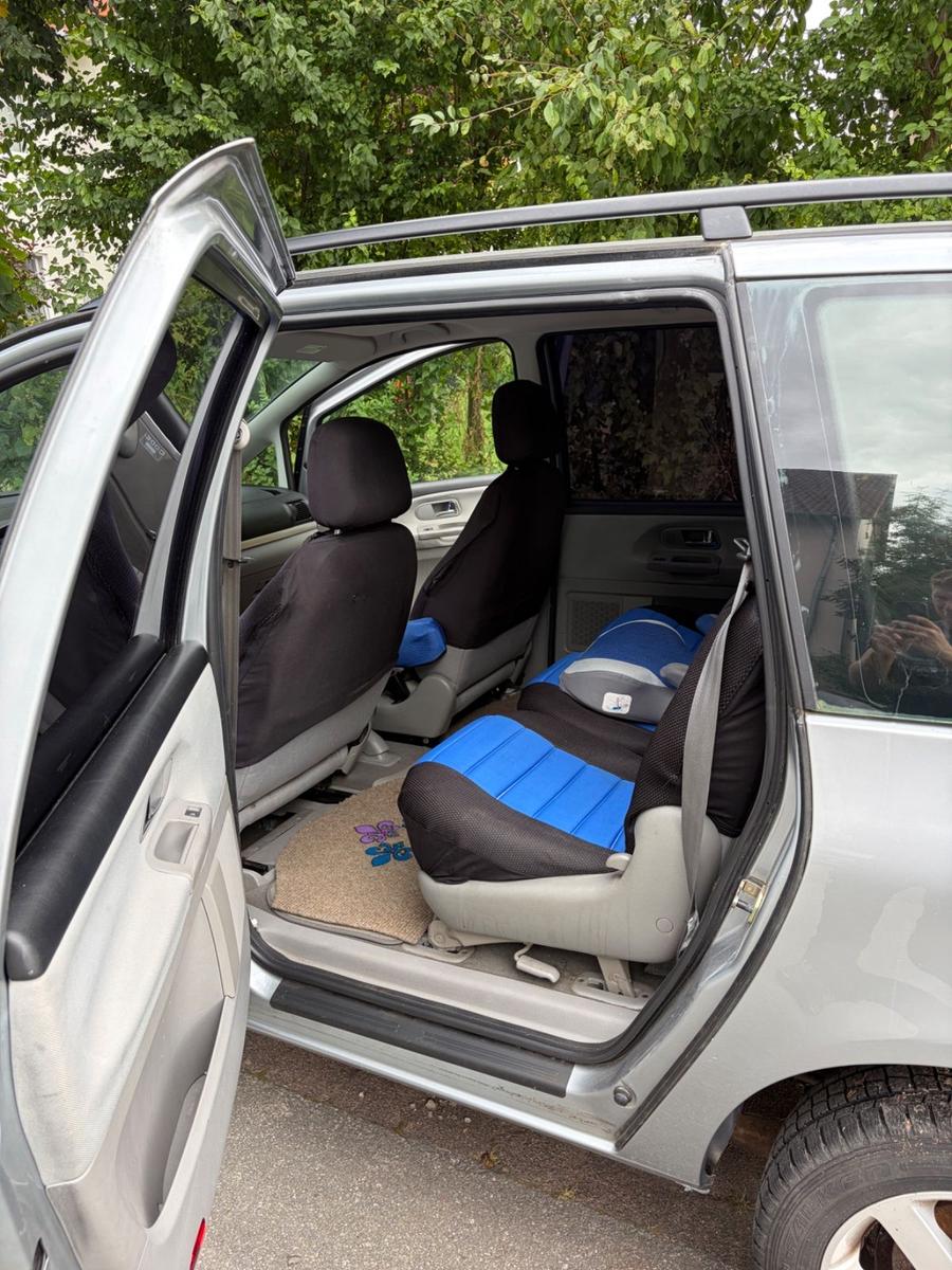 Ford Galaxy 2005 — photo 8