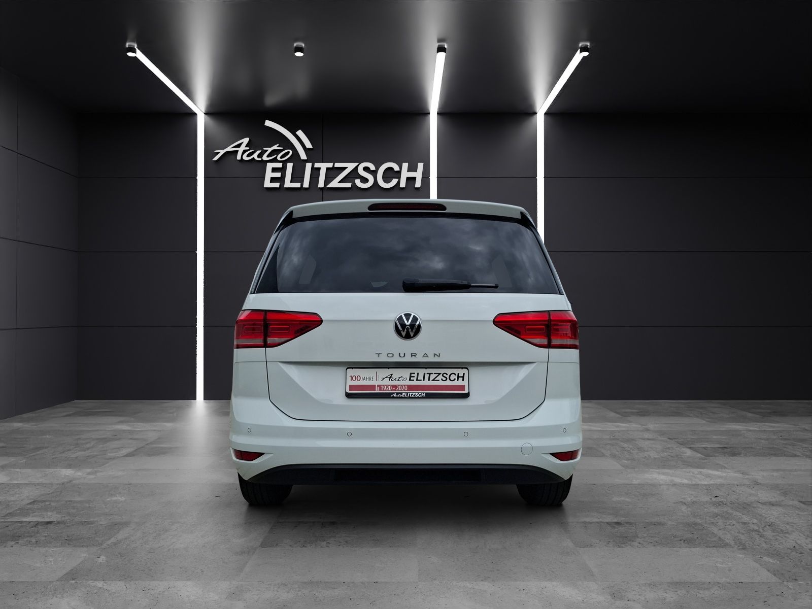Fahrzeugabbildung Volkswagen Touran TSI Active DSG LED AHK Navi ACC SHZ PDC