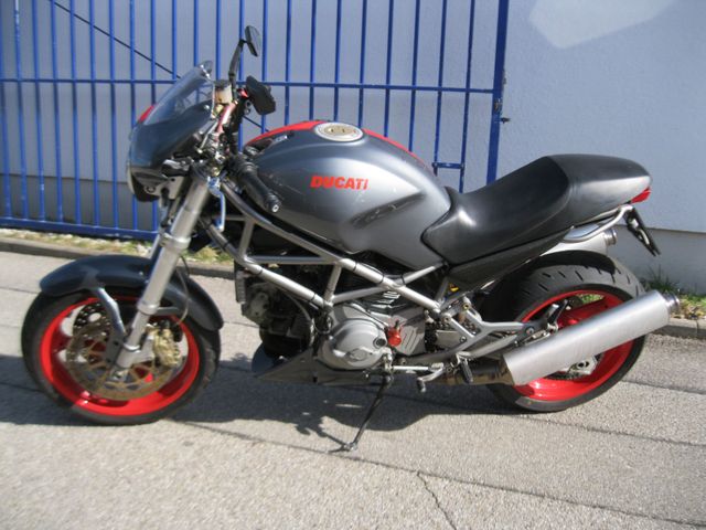 Ducati Monster 1000 S