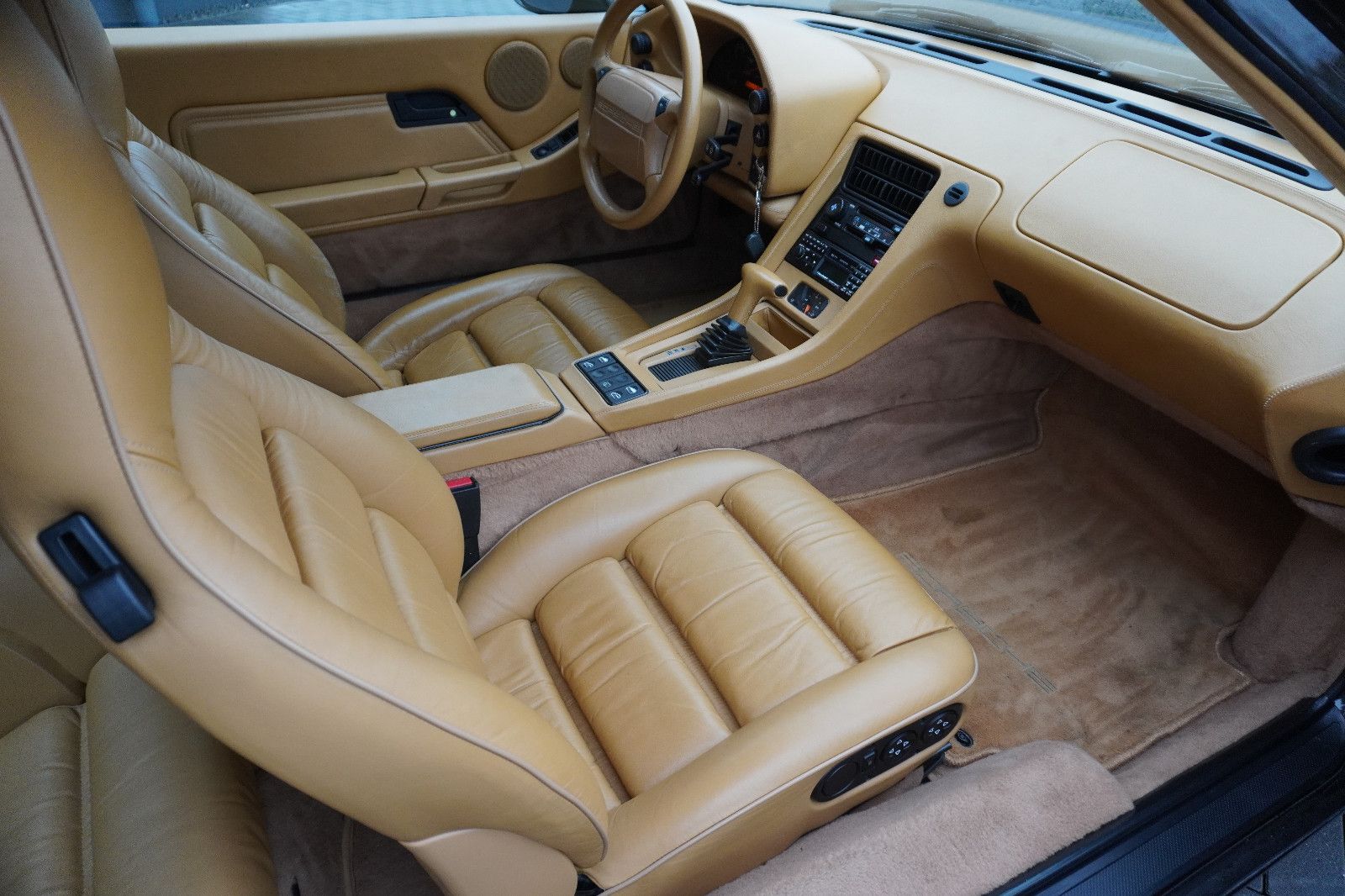 Fahrzeugabbildung Porsche 928 GTS