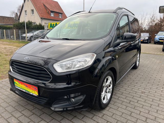 Ford Tourneo Courier Titanium